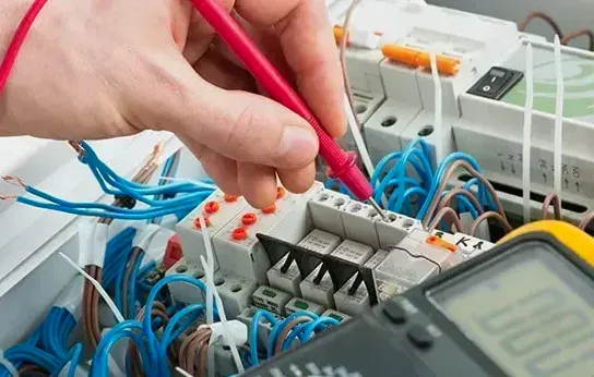 Professional electrician in Beckenham